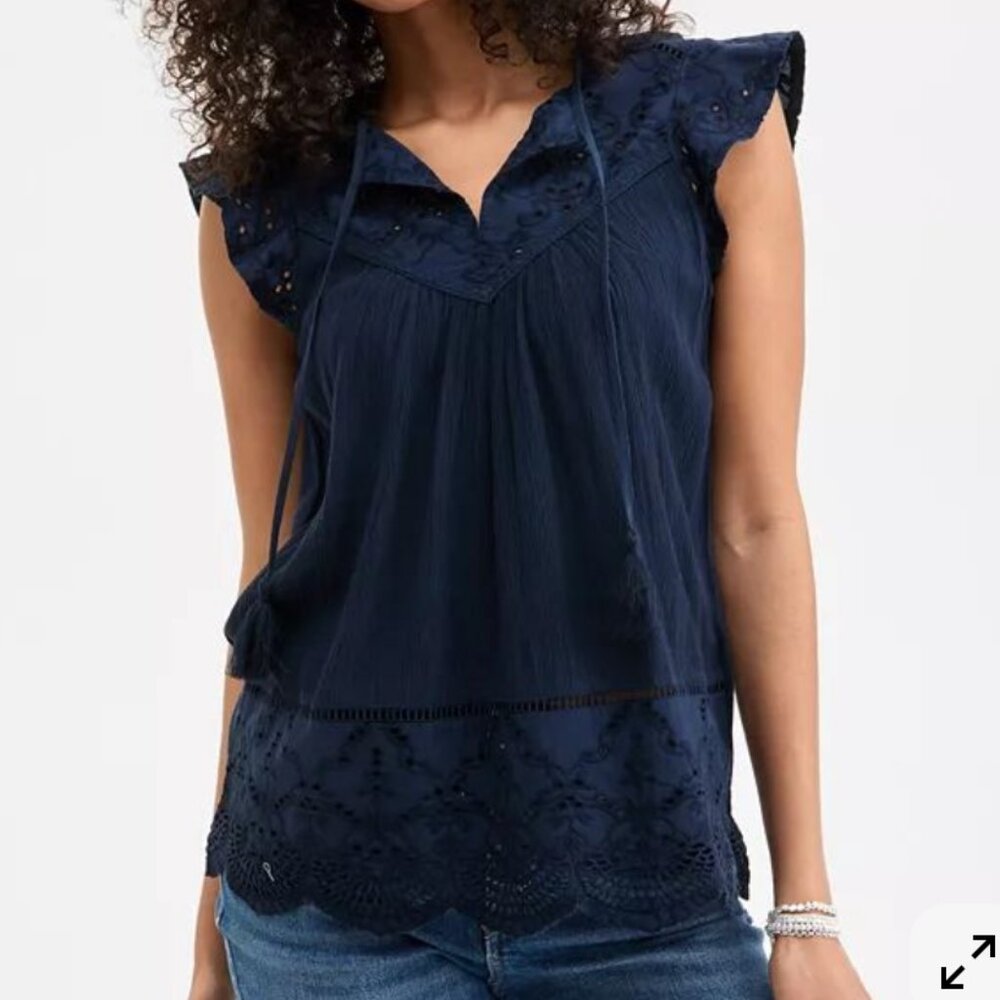 NWOT  Style & Co Women's Mixed-Media Lace-Trimmed eyelet Top. Size L.